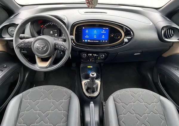Toyota Aygo X cena 82500 przebieg: 230, rok produkcji 2023 z Kalisz małe 596